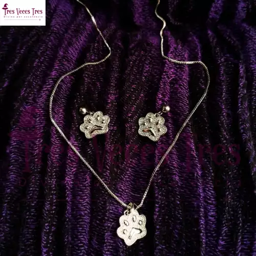 Set aretes y cadena huellas perrito