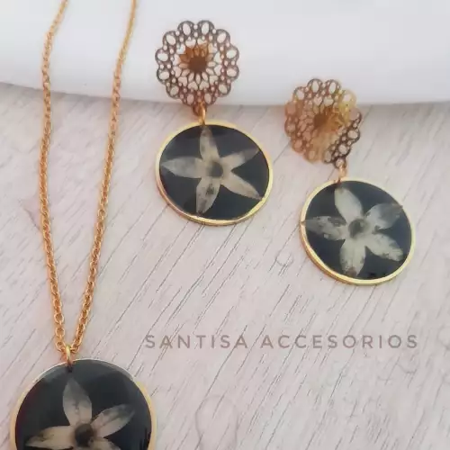 Set con flores naturales conservadas aro redondo pequeño