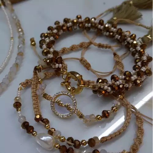 Set de Pulseras Tejidas en Crochet y Macramé