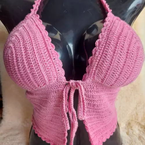 Top de crochet artesanal abierto tejido a mano