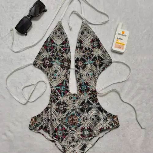Trikini estampado bordado con piedras talla XXS