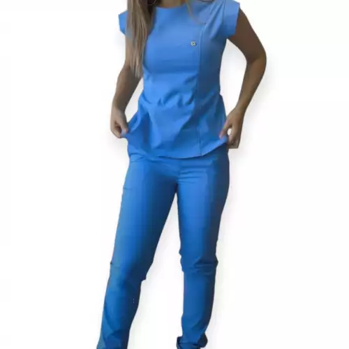 Uniforme antifluido stretch mujer secado rápido