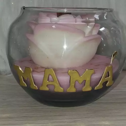 Vela aromática rosa para mamá con cera de soja