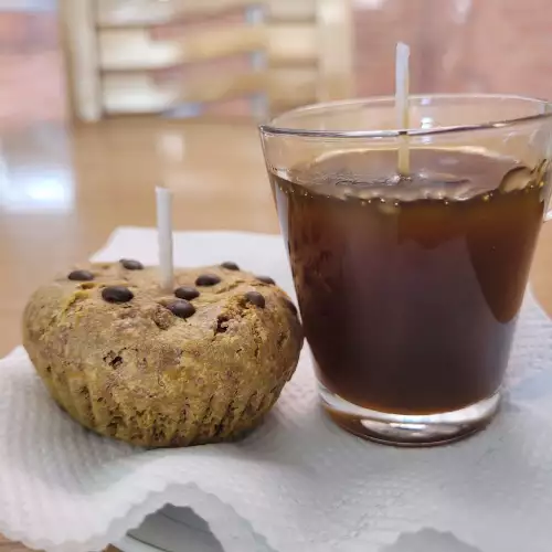 Vela dúo perfecto café y crème brûlée artesanal