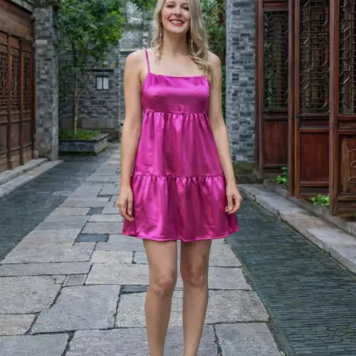 Vestido corto saten