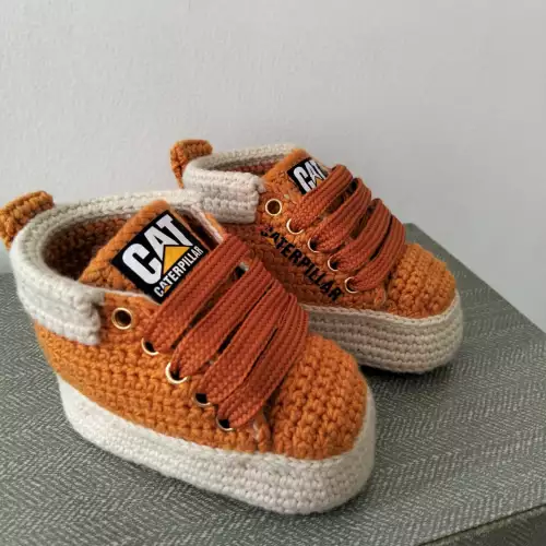 Zapatitos tejidos para bebé hechos a mano suave
