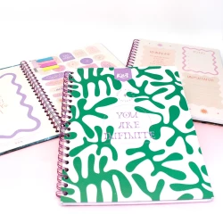 Cuaderno Argollado Tapa Dura Grande 80 Hojas Cuadriculado Kiut Are Infinite