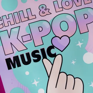 Cuaderno cosido femenino 50 hojas línea corriente X-presarte - k-pop